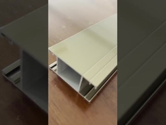 Mid Clamp Solar Roof Mounting Kits Custom Aluminium Extrusions met snijden / boren