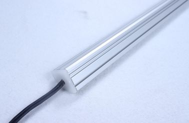Waterdichte Zilverachtige Aluminium Uitgedreven Vormen voor Elektromechanische Delen