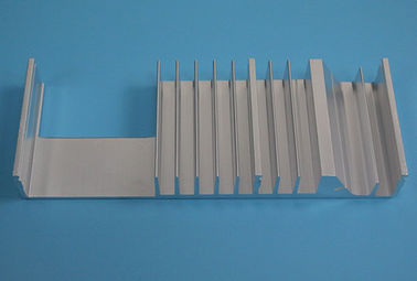 CNC die van de Uitdrijvingsprofielen van Aluminiumheatsink het Aluminiumradiator met de Bui van T4 machinaal bewerken T5 T6