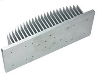 Industriële van het Aluminiumheatsink van het Aluminiumprofiel de Uitdrijvingsprofielen met CNC het Machinaal bewerken