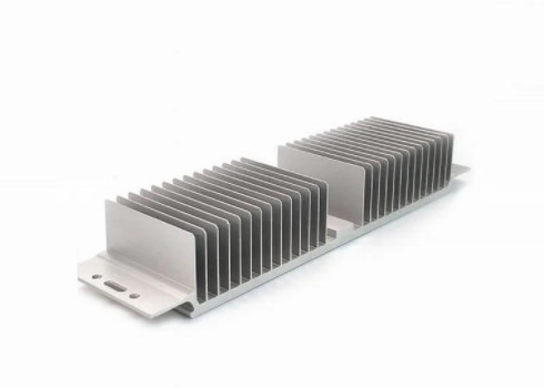 Zilverachtige Geanodiseerde de Uitdrijvingsprofielen 6082 het Huisvesten Heatsink van Aluminiumheatsink
