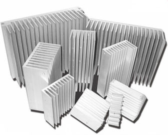 Zilverachtige Geanodiseerde de Uitdrijvingsprofielen van Aluminiumheatsink, Aluminiumradiator