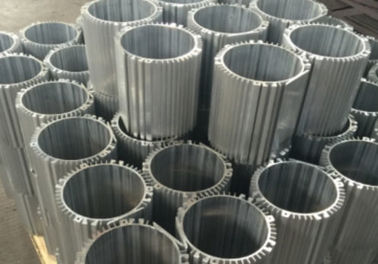 Aangepaste 6061/6063/T5/T6 dreven/Poeder die van de Aluminiumbijlage schilderen uit het anodiseren