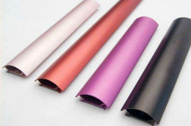 Het gekleurde het Anodiseren 6061 Aluminiumprofiel paste Vorm met het Gebeëindigde Machinaal bewerken aan