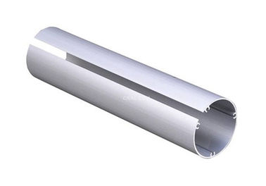 De aangepaste Gevormde Geanodiseerde Ronde van de Aluminiumbuis met Knipsel/CNC het Machinaal bewerken