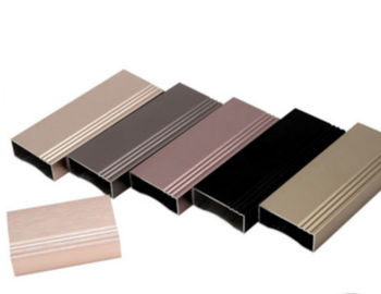 Poeder het Schilderen/het Anodiseren 6061 het Profiel van de Aluminiumuitdrijving met het Boren/het Snijden
