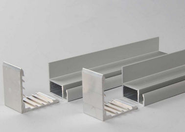 Zilverachtig Geanodiseerd Kader 6063/6061 van het Zonnepaneelaluminium met Knipsel/Ponsen