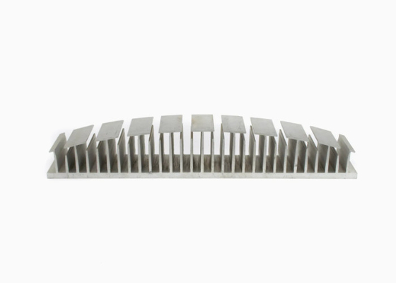 Anodiseerde 6063-T5 aluminium extrusieprofielen voor warmteafvoeringen met CNC-bewerking