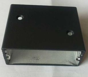 CNC die Industrieel Aluminiumprofiel, Elektronische het Productdekking machinaal bewerken van de Poederverf