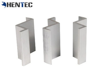 PV Midden Opzettende Systemen Uitgedreven het Aluminiumprofielen van het Klem Zonnedak 6063 - T5/6060 - T5