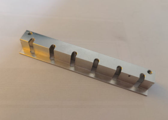 CNC die 6061 Aluminiumuitdrijvingen voor Elektronika machinaal bewerken
