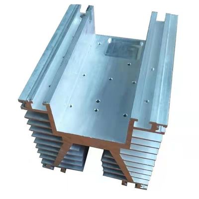 Geanodiseerde OEM Douane CNC die Uitgedreven Heatsink-Profielen machinaal bewerken