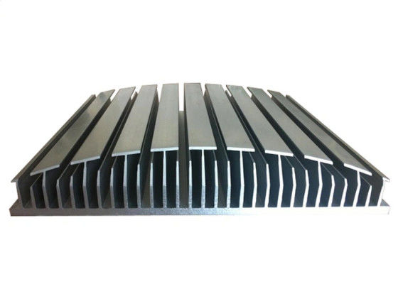 T4 6063 van het Aluminiumheatsink van de Legeringsradiator de Uitdrijvingsprofielen