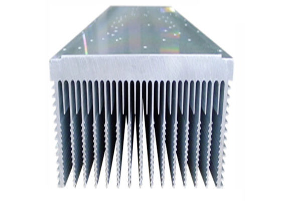 Opgepoetste Oppervlakte 6063 T4-Odm de Uitdrijving van Aluminiumheatsink