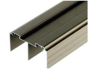 De gouden/Zilveren Geanodiseerde Uitdrijvingen van het Profielaluminium voor Gordijngevel