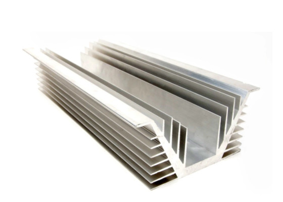 6063 aluminium Heatsink die Uitdrijving Geanodiseerde Cnc Omschakelaar machinaal bewerken