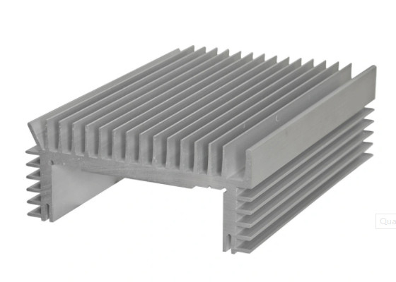 6061 Industriële het Aluminiumprofiel Geanodiseerde Computer Heatsink van T4