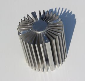 Geanodiseerde 6061/6060 Uitdrijvingen van Aluminiumheatsink met het Gebeëindigde Machinaal bewerken