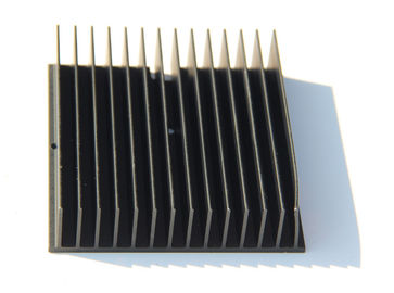 De zwarte Geanodiseerde 6005-T5-Uitdrijvingen van Aluminiumheatsink, het Gebeëindigde Machinaal bewerken